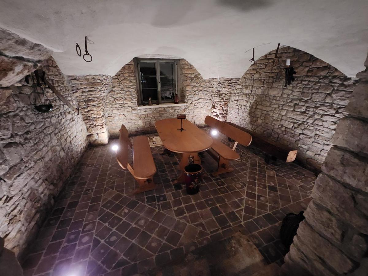 Aussergewoehnliches, Historisches, Spaetgotisches Wohnhaus Von 1519, Gries 5 Gera Extérieur photo
